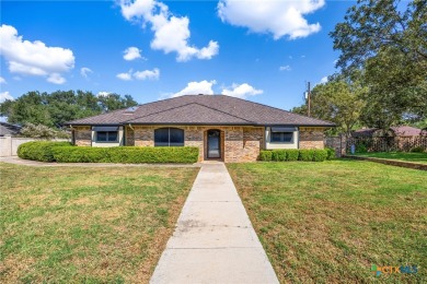 This three bedroom, two bath is on an oversized lot and located on Stonetree Golf Club in Texas - for sale on GolfHomes.com, golf home, golf lot