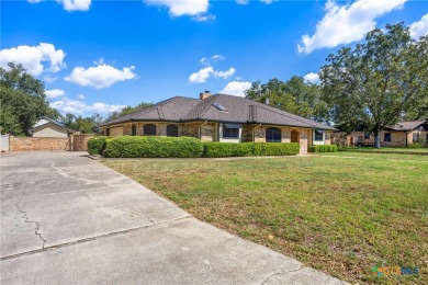 This three bedroom, two bath is on an oversized lot and located on Stonetree Golf Club in Texas - for sale on GolfHomes.com, golf home, golf lot