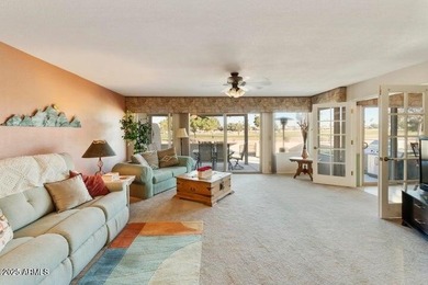 Fully Furnished single level townhouse with 2 car garage, 2/2 on Cottonwood Country Club in Arizona - for sale on GolfHomes.com, golf home, golf lot