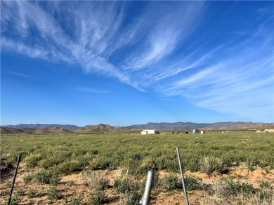 5 acres of buildable land fully FENCED  on PAVED roads with a on Valle Vista Golf Course in Arizona - for sale on GolfHomes.com, golf home, golf lot