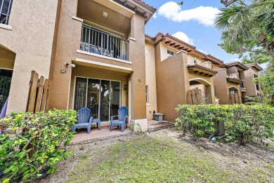 Immaculate and cozy 3 bedroom & 3 Full Bathroom, 1423 sqft on Emerald Dunes Golf Club in Florida - for sale on GolfHomes.com, golf home, golf lot