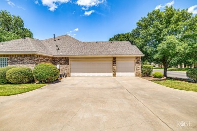 Beautiful home nestled on the Bentwood golf course! This on Bentwood Country Club in Texas - for sale on GolfHomes.com, golf home, golf lot