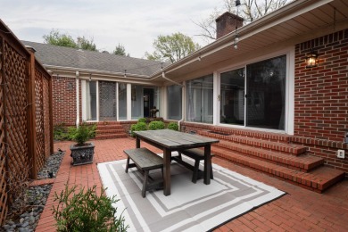 New Paint and Ready for New Owners! Located on the most charming on Links At Galloway in Tennessee - for sale on GolfHomes.com, golf home, golf lot