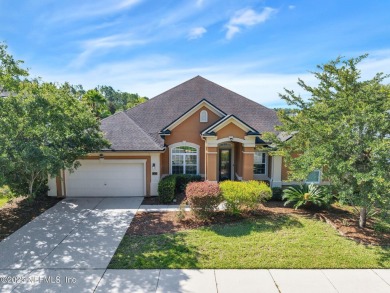 Stunning Eagle Landing home offering refined finishes and a on Eagle Landing Golf Club in Florida - for sale on GolfHomes.com, golf home, golf lot