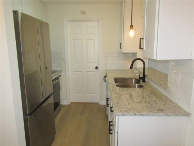 One or more photo(s) has been virtually staged. To help on Mainlands Golf Club in Florida - for sale on GolfHomes.com, golf home, golf lot