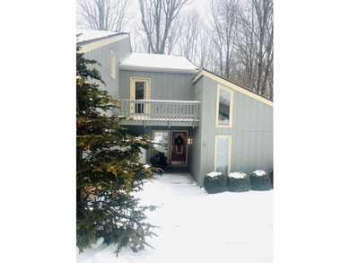 Many updates in this beautiful townhouse. Features include on Glade Springs Resort Golf Course in West Virginia - for sale on GolfHomes.com, golf home, golf lot