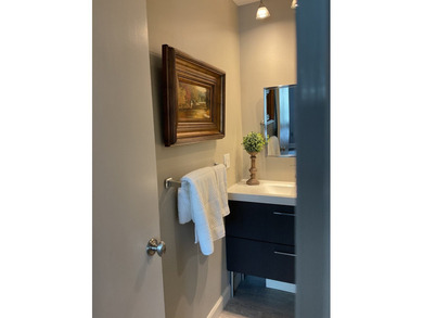 Many updates in this beautiful townhouse. Features include on Glade Springs Resort Golf Course in West Virginia - for sale on GolfHomes.com, golf home, golf lot