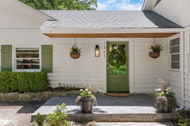 Welcome to your adorable one level, Fairyland cottage!  This on Lookout Mountain Golf Club in Georgia - for sale on GolfHomes.com, golf home, golf lot