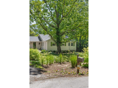 Welcome to your adorable one level, Fairyland cottage!  This on Lookout Mountain Golf Club in Georgia - for sale on GolfHomes.com, golf home, golf lot