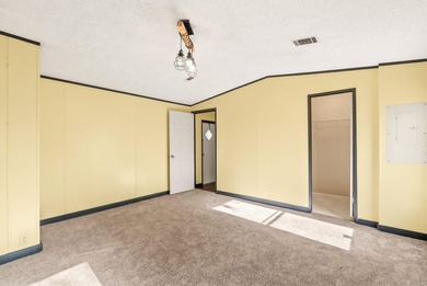 GREAT CONDITION + AFFORDABLE! You'll love being by the lake! on Mountain Ranch Golf Club in Arkansas - for sale on GolfHomes.com, golf home, golf lot