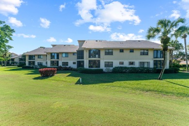 Welcome to the beautiful condominium community of Waterbend on Jonathans Landing Golf Club in Florida - for sale on GolfHomes.com, golf home, golf lot