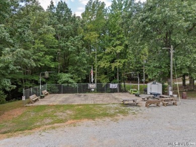 2018 Mallard by Heartland 29' camper on a nice level lot with on River Ridge Golf Club in Virginia - for sale on GolfHomes.com, golf home, golf lot
