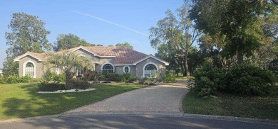 Luxurious 3-Bed, 2-Bath Home with Office, Pool & Spa , and on Glen Lakes Country Club in Florida - for sale on GolfHomes.com, golf home, golf lot