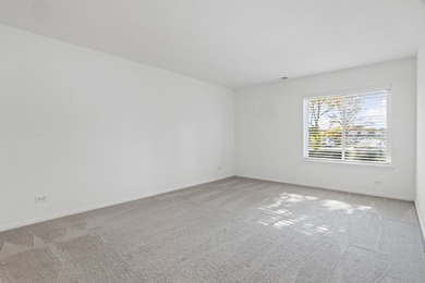 TERRIFFIC 2 BEDROOM 2 BATH FIRST FLOOR CORNER UNIT WITH PRIVATE on Twin Lakes Golf Course in Illinois - for sale on GolfHomes.com, golf home, golf lot