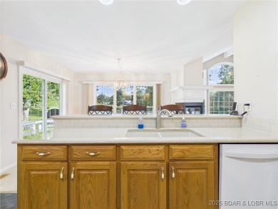 Welcome to this beautifully maintained 3-bedroom, 2.5 bath home on Indian Rock Golf Club in Missouri - for sale on GolfHomes.com, golf home, golf lot