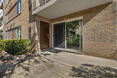 TERRIFFIC 2 BEDROOM 2 BATH FIRST FLOOR CORNER UNIT WITH PRIVATE on Twin Lakes Golf Course in Illinois - for sale on GolfHomes.com, golf home, golf lot