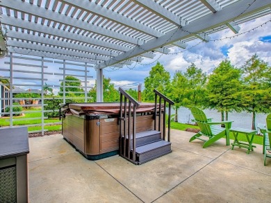 BREATHTAKING WATER VIEW on this EXPANDED 3BD/2BA GARDENIA on The Links of Spruce Creek in Florida - for sale on GolfHomes.com, golf home, golf lot