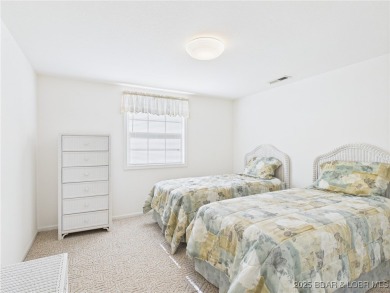 Welcome to this beautifully maintained 3-bedroom, 2.5 bath home on Indian Rock Golf Club in Missouri - for sale on GolfHomes.com, golf home, golf lot