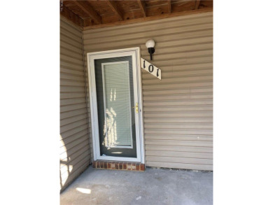 Updated one level living with two bedroom and two full bathrooms on Kiln Creek Golf and Country Club in Virginia - for sale on GolfHomes.com, golf home, golf lot