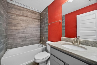 DEEP CREEK! Updated 4-bedroom, 3-bath, oversized 2-car garage on Deep Creek Golf Club in Florida - for sale on GolfHomes.com, golf home, golf lot