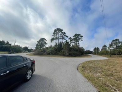 Prime oversized corner lot 0.37 acres in one of North Port's on Bobcat Trail Golf Club in Florida - for sale on GolfHomes.com, golf home, golf lot