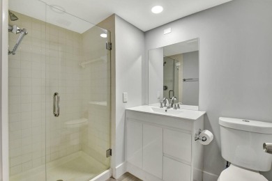 This beautifully renovated 2-bedroom, 2-bathroom main-level on Hunters Run Golf and Country Club in Florida - for sale on GolfHomes.com, golf home, golf lot