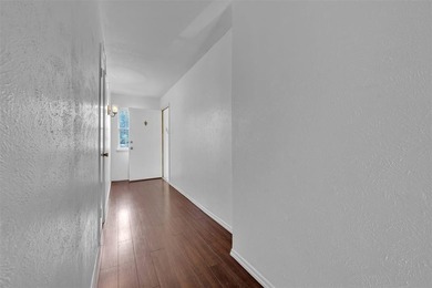 Gorgeous condo located in the most desirable Ridglea Country on Ridglea Golf Course in Texas - for sale on GolfHomes.com, golf home, golf lot