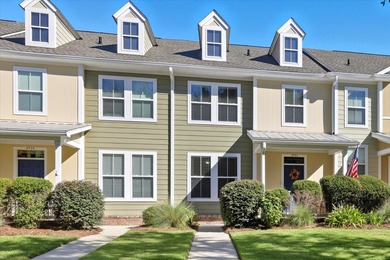 Beautifully maintained townhome located in the desirable on Southwood Golf Club in Florida - for sale on GolfHomes.com, golf home, golf lot