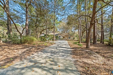 Welcome to 10 Moultrie Court on Lady's Island, located in the on  in South Carolina - for sale on GolfHomes.com, golf home, golf lot