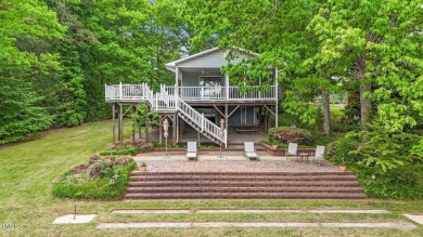 This cozy 2-bedroom, 2-bath home offers the perfect blend of on River Golf and County Club at Lake Royale in North Carolina - for sale on GolfHomes.com, golf home, golf lot