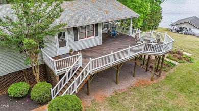 This cozy 2-bedroom, 2-bath home offers the perfect blend of on River Golf and County Club at Lake Royale in North Carolina - for sale on GolfHomes.com, golf home, golf lot