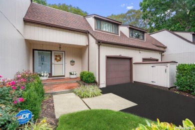 Move Right Into This Private 3 Bedroom, 3.5 Bath Townhouse That on Glen Head Country Club in New York - for sale on GolfHomes.com, golf home, golf lot