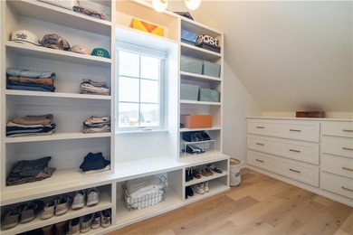 Welcome Home! This stunning *classy meets modern* 2- story home on Paradise Pointe Golf Complex in Missouri - for sale on GolfHomes.com, golf home, golf lot