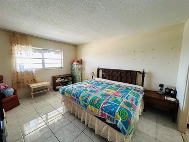 One Bedroom, One bathroom probate listing. Priced to sell on Lauderhill Golf Course in Florida - for sale on GolfHomes.com, golf home, golf lot