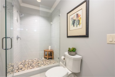 This beautiful 3 BR / 3.5 BA home is perfectly situated in the on Reynolds Lake Oconee - The Oconee in Georgia - for sale on GolfHomes.com, golf home, golf lot