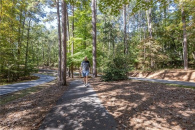 Looking to build new in one of Lake Keowee's most established on Keowee Key Golf and Country Club in South Carolina - for sale on GolfHomes.com, golf home, golf lot