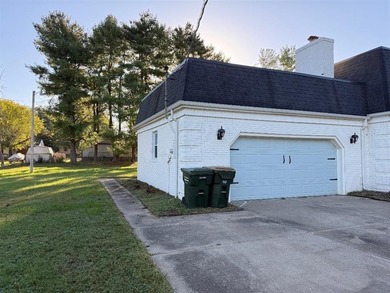 Welcome to 1910 Lakeshore Drive, located in the beautiful and on Lakeshore Country Club in Kentucky - for sale on GolfHomes.com, golf home, golf lot