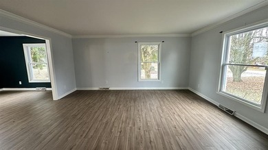 Welcome to 1910 Lakeshore Drive, located in the beautiful and on Lakeshore Country Club in Kentucky - for sale on GolfHomes.com, golf home, golf lot