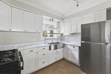 **Appraised at $194,000!** Cute, corner-lot cottage in Menlo on Capital City Country Club in Florida - for sale on GolfHomes.com, golf home, golf lot