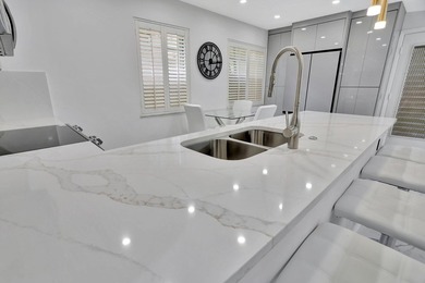 Beautifully updated GROUND FLOOR 2BD/2BA Kings Point condo on Kings Point Golf -Flanders Way in Florida - for sale on GolfHomes.com, golf home, golf lot