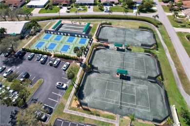 Just 3 miles to the beach, 2 plus den, 2 full baths and a 2 car on Spanish Wells Golf and Country Club in Florida - for sale on GolfHomes.com, golf home, golf lot