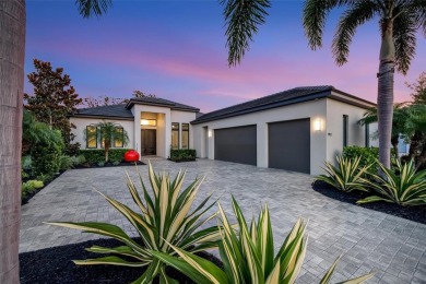 One or more photo(s) has been virtually staged. Video Tour- on Rosedale Golf and Tennis Club in Florida - for sale on GolfHomes.com, golf home, golf lot
