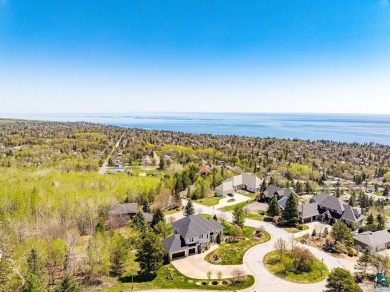 Welcome to your dream home! Perfectly situated in the highly on Northland Country Club in Minnesota - for sale on GolfHomes.com, golf home, golf lot