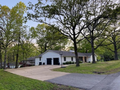 Welcome to your dream home nestled along the fairways! This on West Plains Country Club in Missouri - for sale on GolfHomes.com, golf home, golf lot