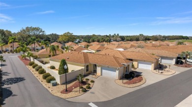 Motivated Sellers!  This beautifully maintained 2-bedroom on The Links of Spruce Creek in Florida - for sale on GolfHomes.com, golf home, golf lot