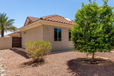 Stunning 2-bed, 3-bath, and a den/hobby room, Safford model with on Trail Ridge Golf Course in Arizona - for sale on GolfHomes.com, golf home, golf lot