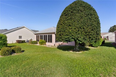 ~NEW PRICE REDUCTION!~ ~NO BOND~ ~2019 Roof~ ~2014 HVAC~ ~2023 on The Links of Spruce Creek in Florida - for sale on GolfHomes.com, golf home, golf lot