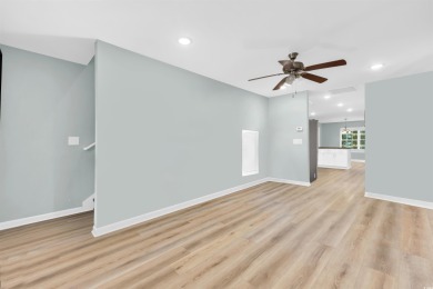 Welcome to this 5 bedroom 3 full bath home on a quiet cul de sac on Heron Point Golf Club in South Carolina - for sale on GolfHomes.com, golf home, golf lot