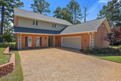 Calling all golfers!! Here is an updated 4 bedroom, 2.5 bathroom on Bay Pointe Golf and Resort in Mississippi - for sale on GolfHomes.com, golf home, golf lot