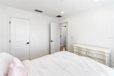 Welcome to this exceptional 3 bedroom, 3 bathroom townhome in on Esplanade Golf and Country at Lakewood Ranch in Florida - for sale on GolfHomes.com, golf home, golf lot